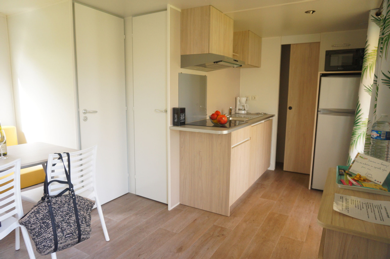 Dining Room 10