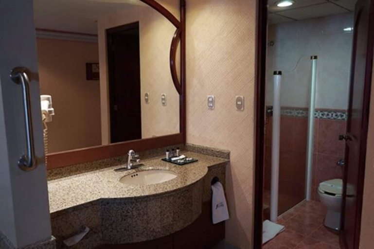 Bathroom 4, Monaco , Mexico City