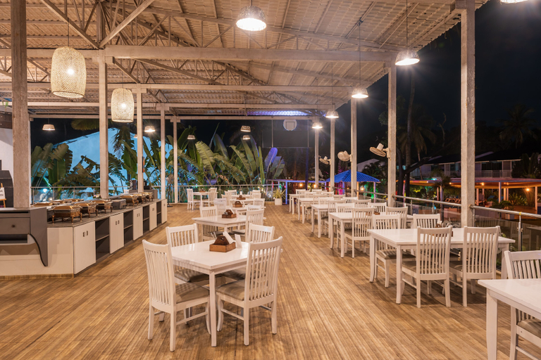 Food & Drinks 4, Foxoso La Beach Resort & Spa, North Goa