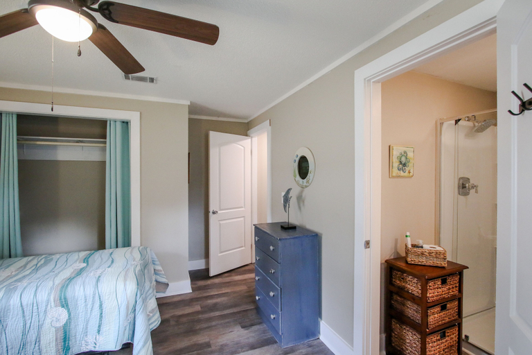 Bedroom 3, Deep Water Dock and Home on the GA Coast, Liberty