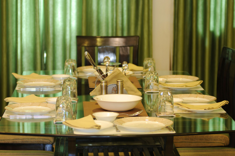 Food & Drinks, Geetanjali Luxury Suites, Jaipur