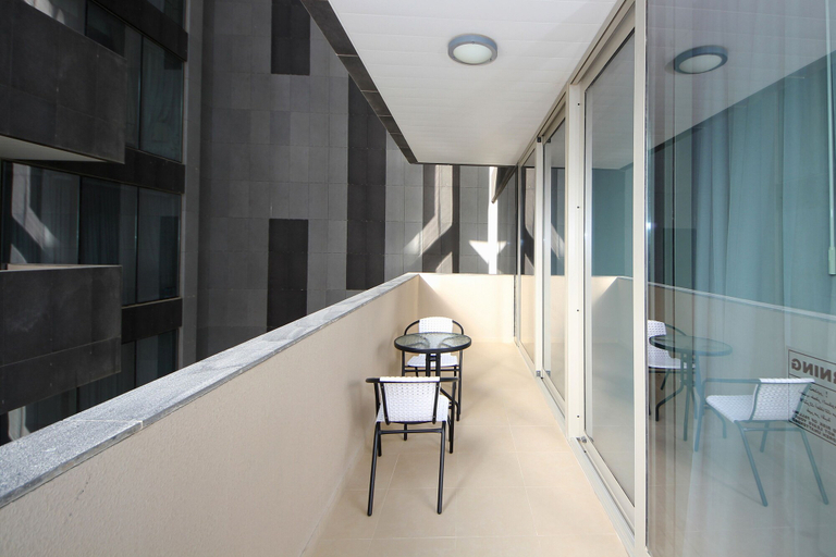Terrace/patio 5, 1 Bedroom Apartment in The Matrix Tower, Dubai