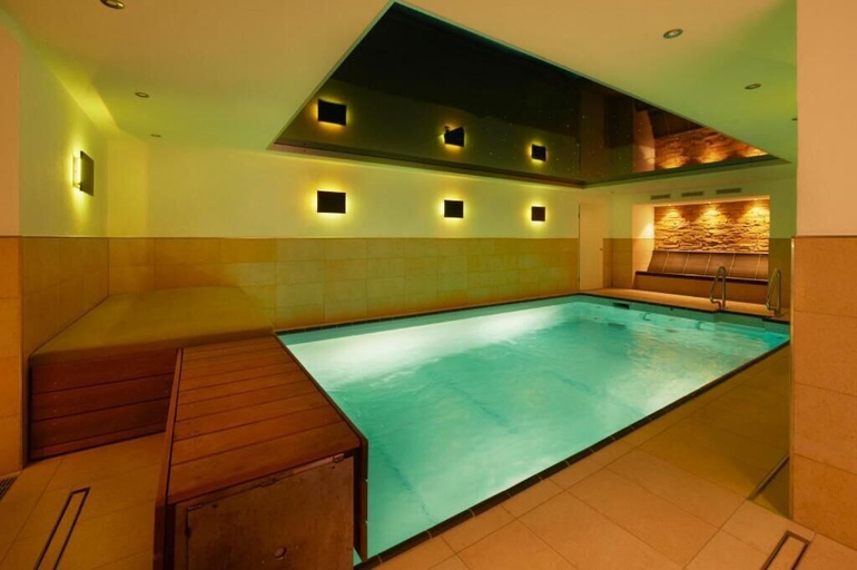 Sport & Beauty 5, Burg-Hotel, Donnersbergkreis