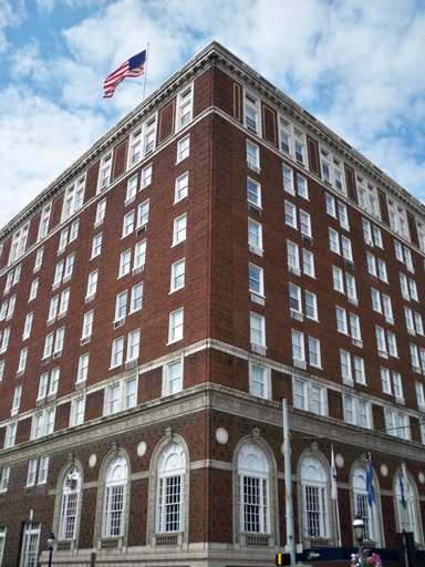 Exterior & Views 2, The Yorktowne Hotel, Tapestry Collection by Hilton, York