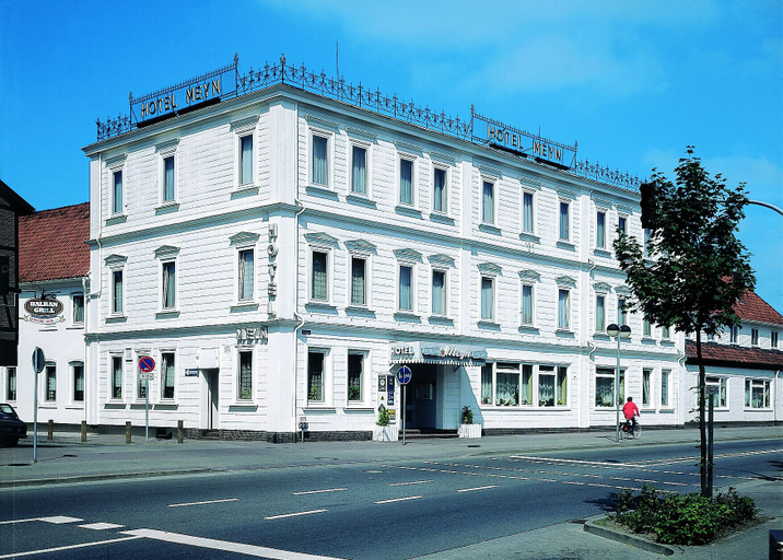 Exterior & Views, Meyn's Apartments & Hotel, Heidekreis