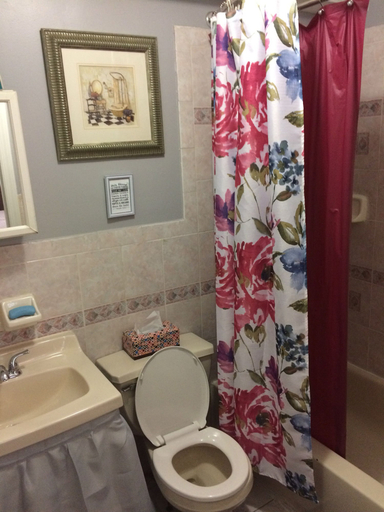Bathroom 3, Cozy and Quiet, New York