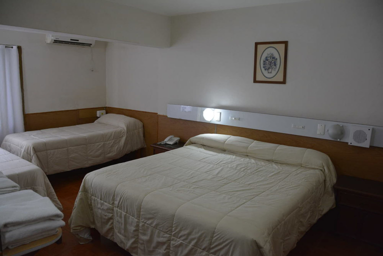 Bedroom 2, ホテル メノッシ, Rió Cuarto
