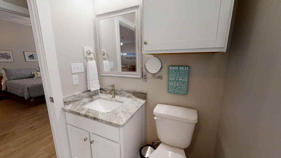 Bathroom 4, Aruba Water's Edge-15105, Nueces