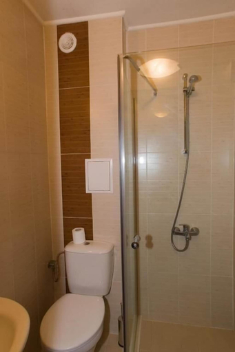Bathroom 3, Belmont, Bansko