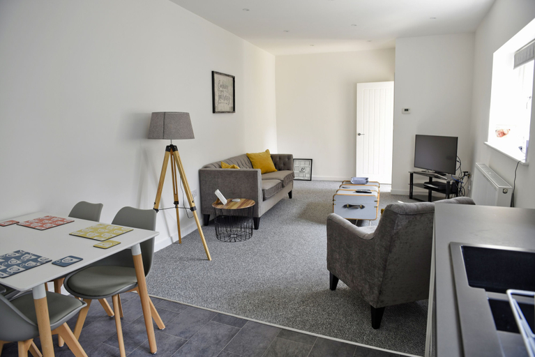 Others 5, Toothbrush Apartments - Central Ipswich - Fore St - Adults Only, Suffolk