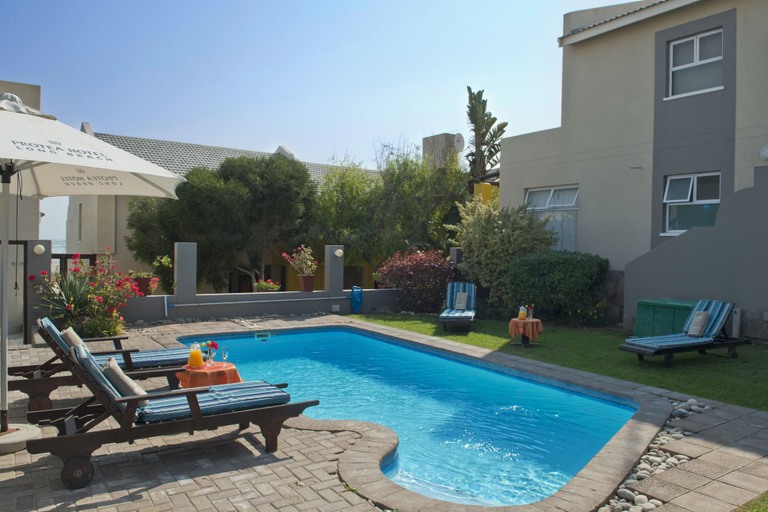 Sport & Beauty 5, Long Beach Lodge, Walvisbay Rural