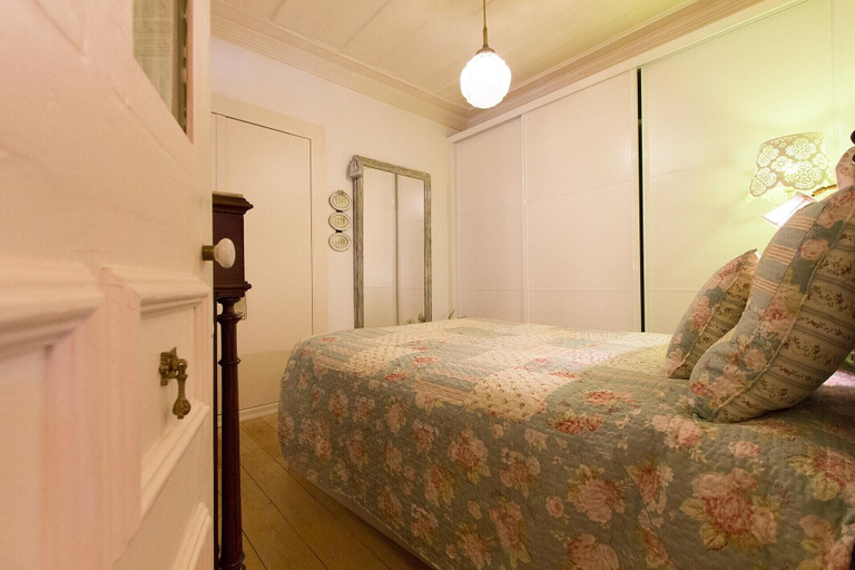 Bedroom 2, Bairro Alto Vintage by Homing, Lisbon