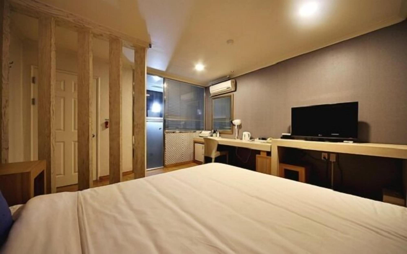 Bedroom 2, Central Hotel, Changwon