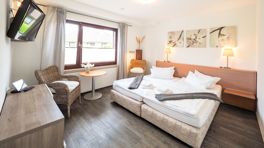 Bedroom 4, Hotel Jeverland, Friesland