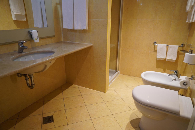 Bathroom 4, Cremona Palace Hotel, Cremona