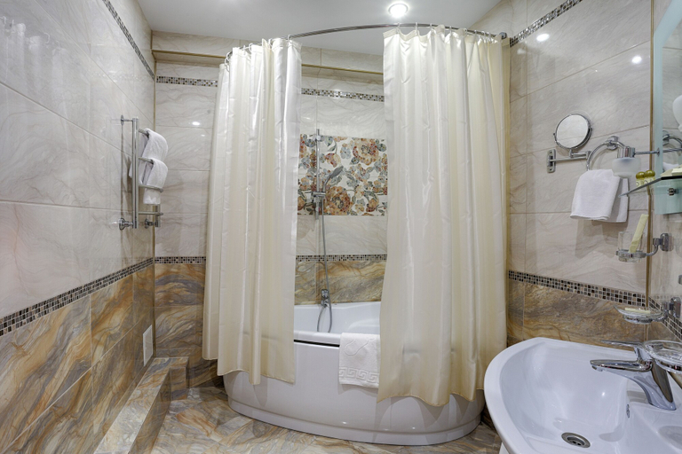 Bathroom 4, Hotel Europe, Irkutskiy rayon