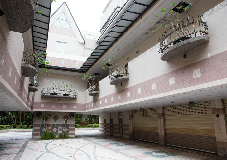 Exterior & Views 4, Royal Group Motel Chien Kuo Branch, Kaohsiung