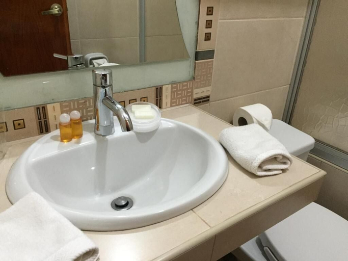 Bathroom 3, kAPAC INN HOTEL, Cusco