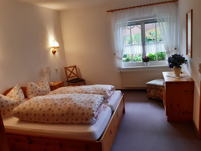 Bedroom 3, Jägerheim Löbsal, Meißen