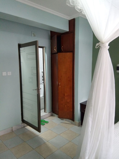 Others 5, Jimlizer Hotel, Makadara