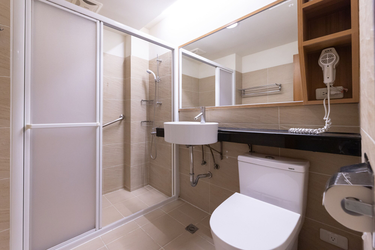 Bathroom 3, Dongxu Resort Hotel, Hualien