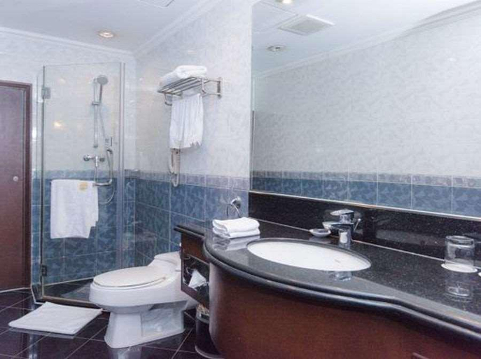 Bathroom 5, Su Ning Universal , Nanjing