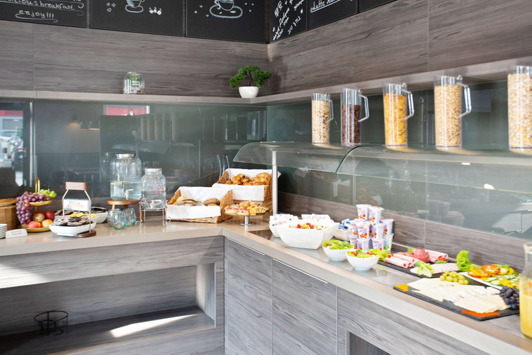 Food & Drinks 5, Campanile Vienna South, Wien