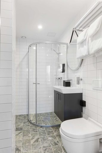 Bathroom 4, Sure Hotel Studio by Best Western Bromma, Stockholm