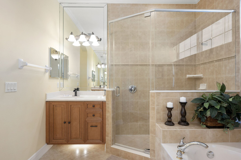 Bathroom 4, Ocean Way, Flagler