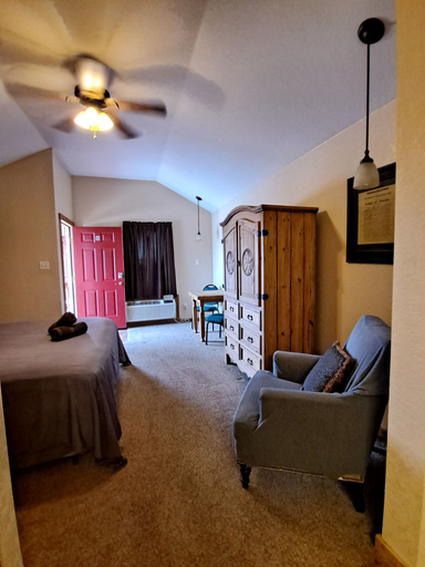 Others 4, Texas Star Lodges, Wilson