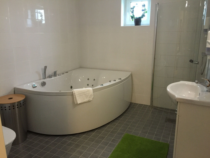 Bathroom 5, Sand Golf Club, Jönköping