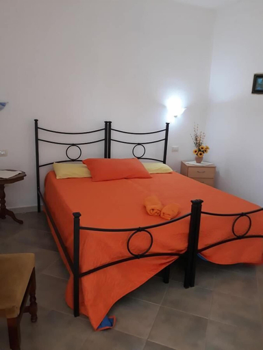 Bedroom 4, B&B Ecoturismo L'Elicriso, Carbonia-Iglesias