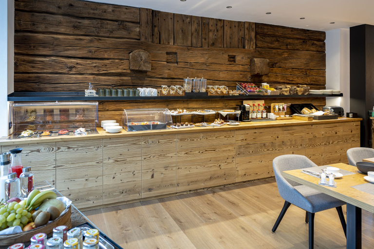 Food & Drinks 5, Vetta Alpine Relax, Sondrio