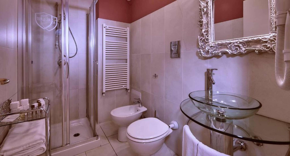 Bathroom 5, Villa Tower Inn, Pisa