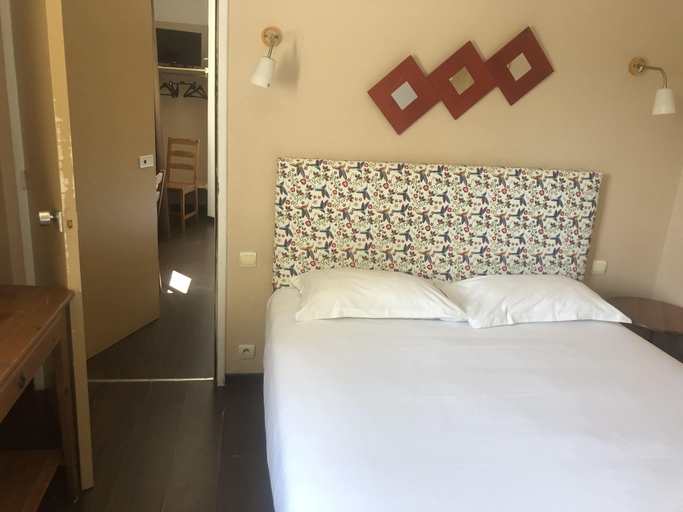 Bedroom 3, Le Sud Hotel, Hérault