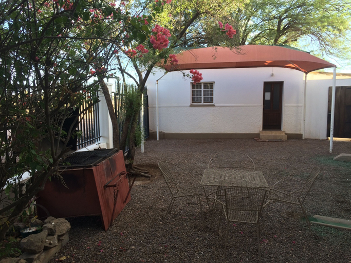 Exterior & Views 2, La Vida B&B, Self Catering and Camping, Mariental Urban