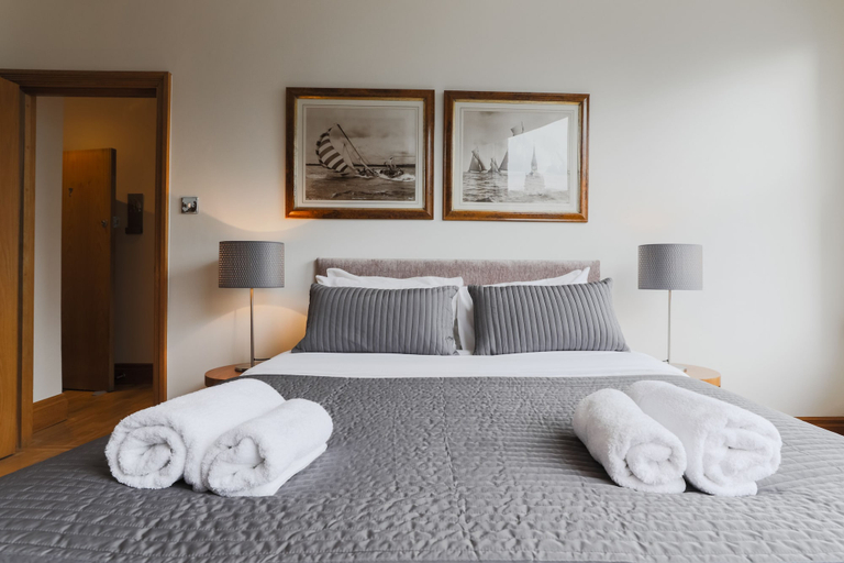 Bedroom 3, Monument by Excel Apartments, London