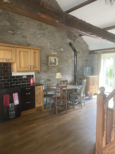 Food & Drinks, Impeccable 2-bed Cottage Near Betws y Coed, Conwy
