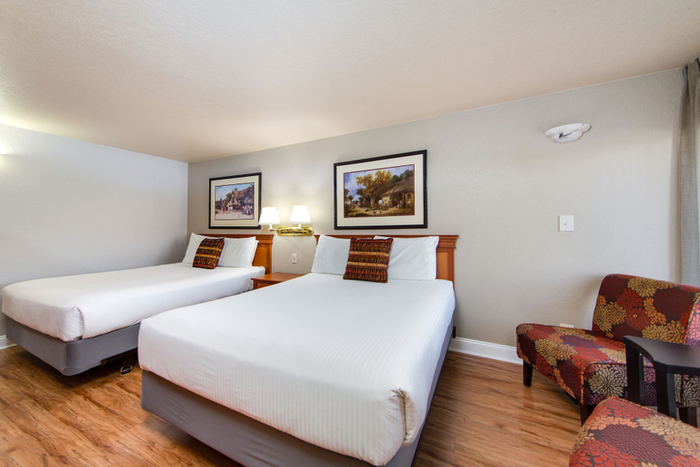 Bedroom 3, Stratford Inn, Jackson