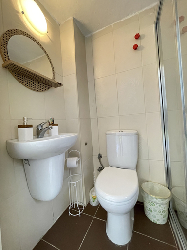 Bathroom 5, Villa Rıfat Büyükada, Adalar