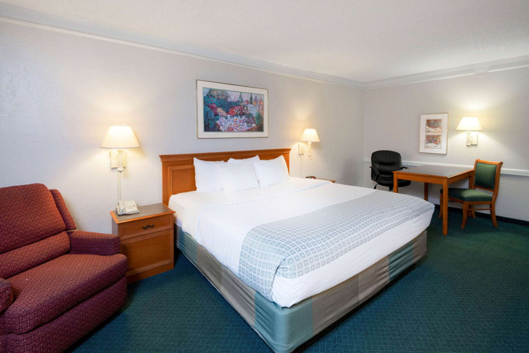 Bedroom 3, La Quinta Inn by Wyndham Farmington, San Juan