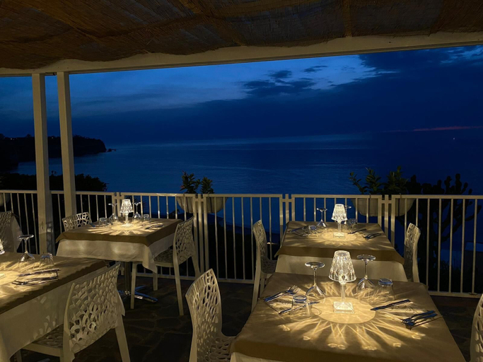 Food & Drinks 5, Mediterranean Boutique Hotel, Vibo Valentia
