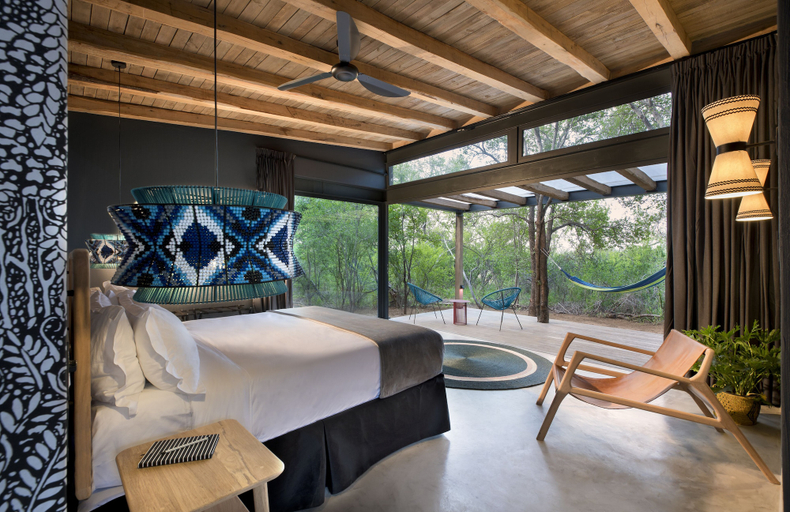 Bedroom 3, Mbazo Safaris, Bojanala