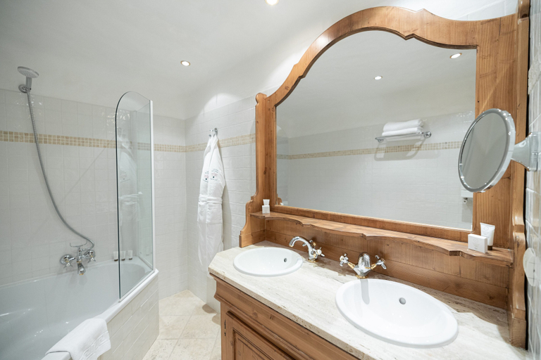 Bathroom 3, Le Grand Hotel Courchevel 1850, Savoie