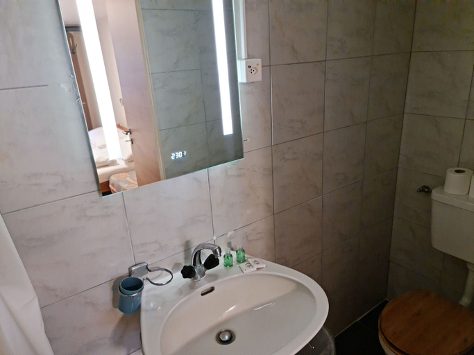 Bathroom 4, Grischalodge, Albula