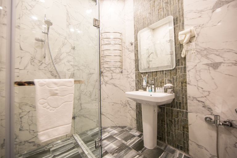 Bathroom 5, Passage Boutique Hotel, Baku