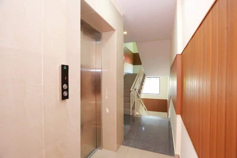Others 4, Noor Kitchenette Residency, Ernakulam
