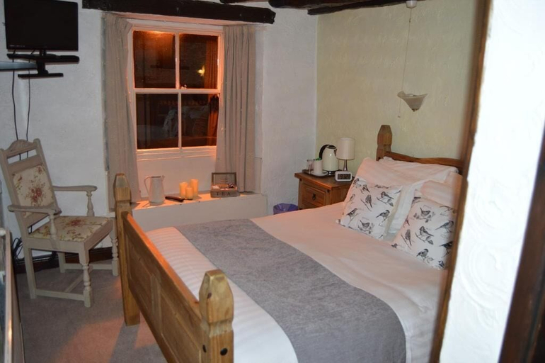 Bedroom 4, The Black Cockerel Inn, Cumbria