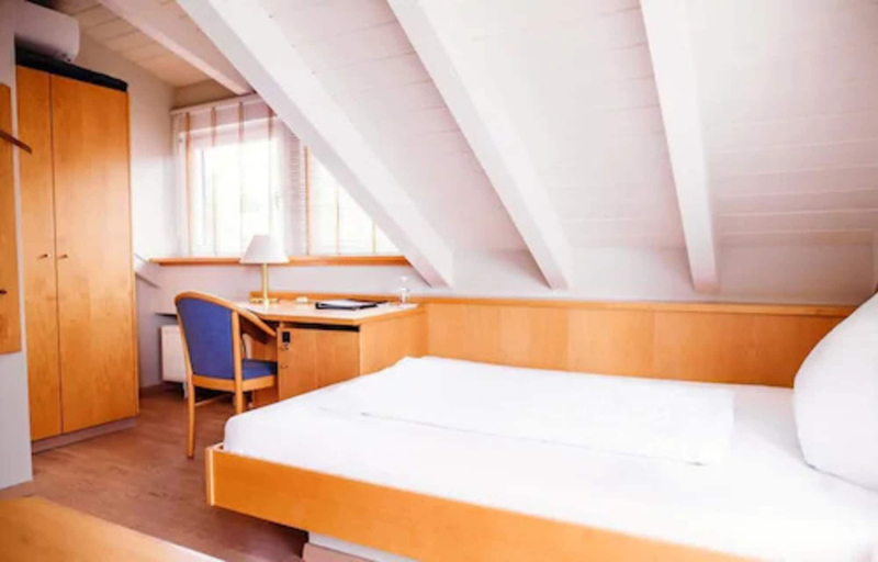 Bedroom 4, Sporthotel  Schönblick, Bodenseekreis