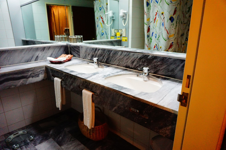 Bathroom 5, CITIC Hotel Beijing Airport, Beijing